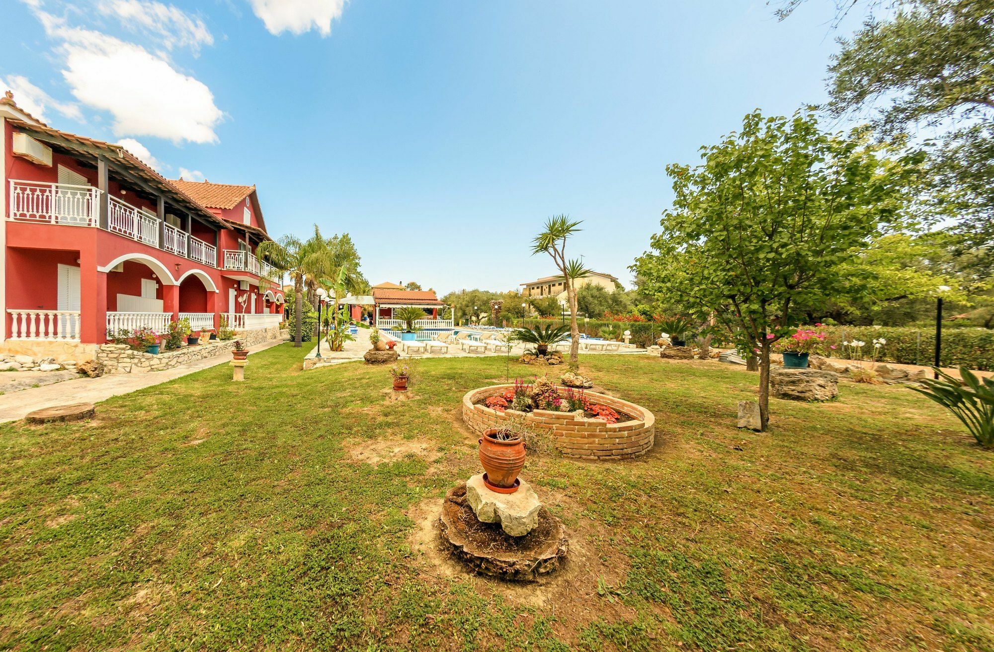 Borsalino Studios & Apartments Лаганас Экстерьер фото